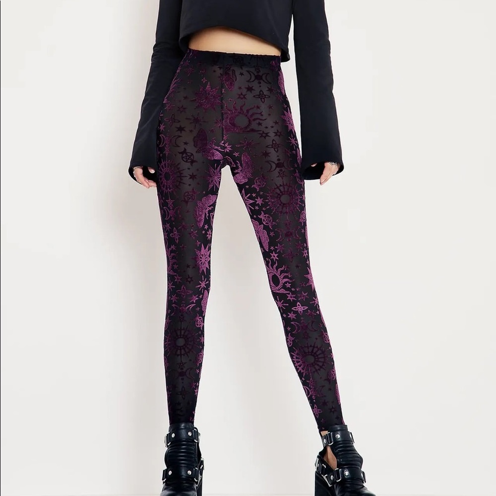 Blackmilk BURNED VELVET PLUM SPELL HW LEGGINGS - LIMITED XS